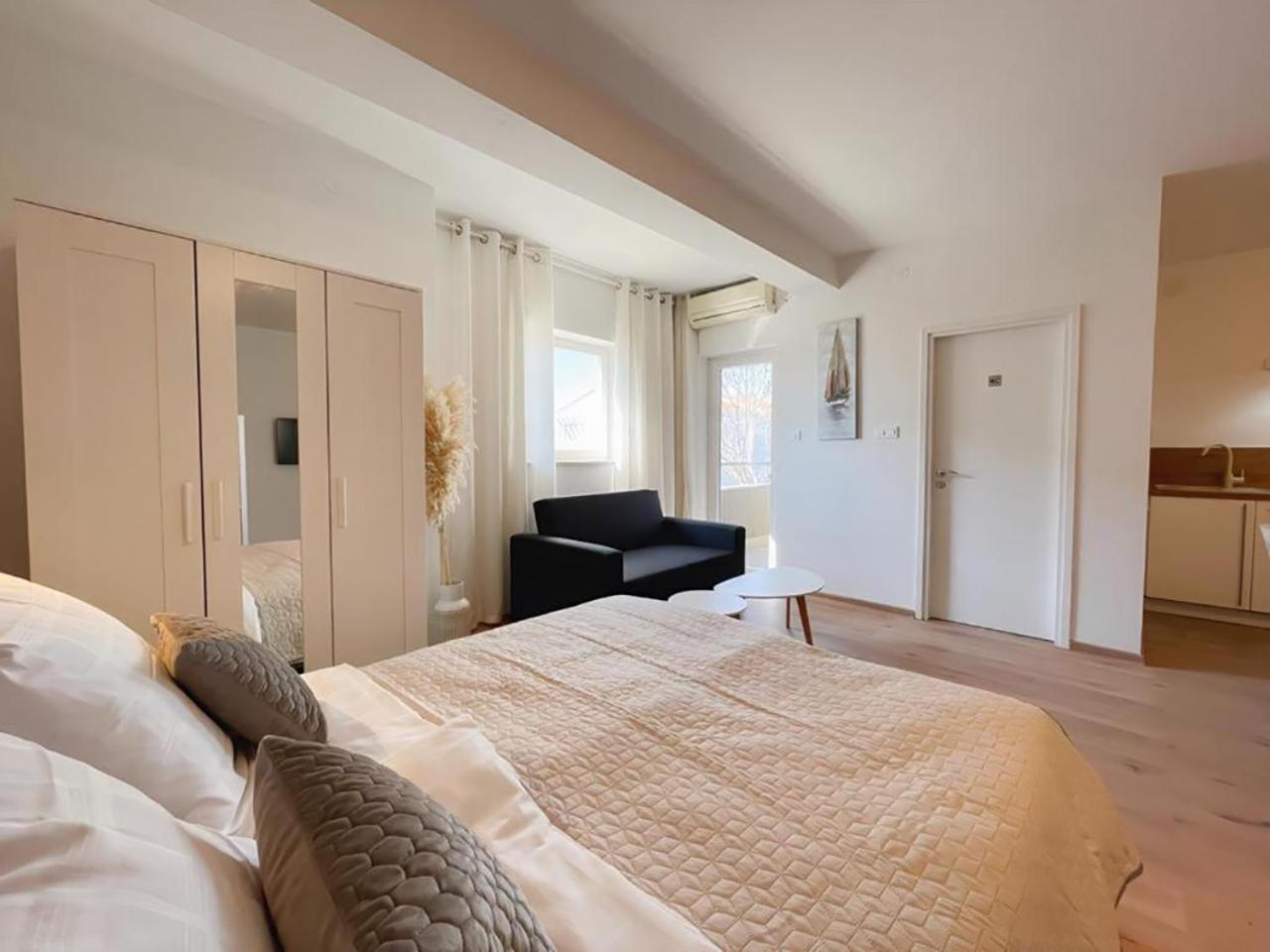 Caramel Comforts In Stinjan Only 800 Meters From The Beach Pula Luaran gambar